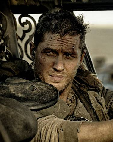 Tom Hardy dans Mad Max : Fury Road (2015) de George Miller © Village Roadshow Films (BVI) Limited.