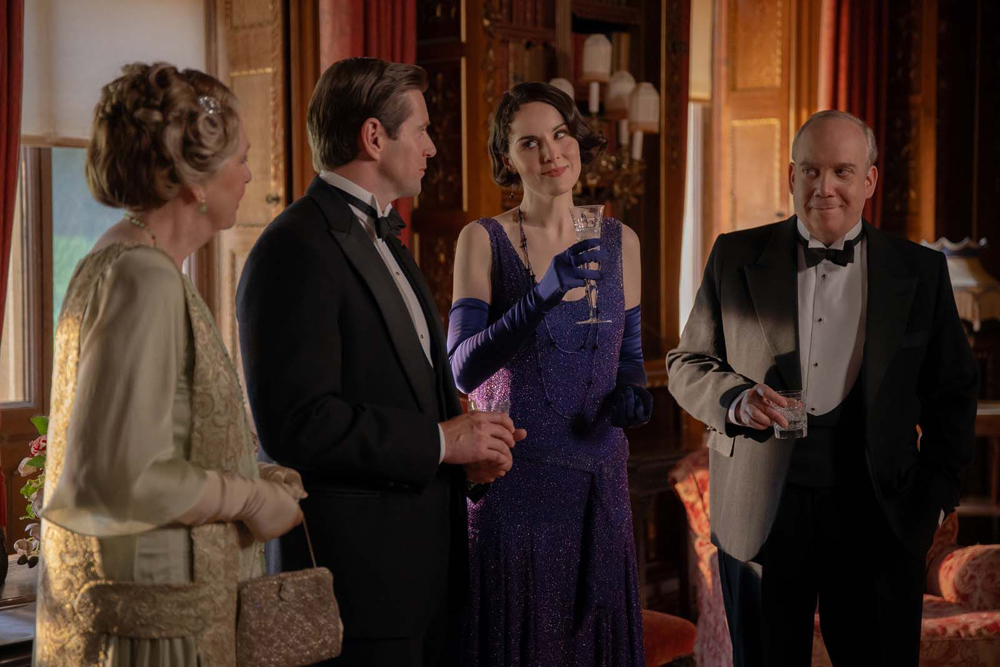 Downton Abbey III : le grand final : Photo Paul Giamatti, Penelope Wilton, Michelle Dockery, Allen Leech
© Copyright 2025 FOCUS FEATURES LLC. 