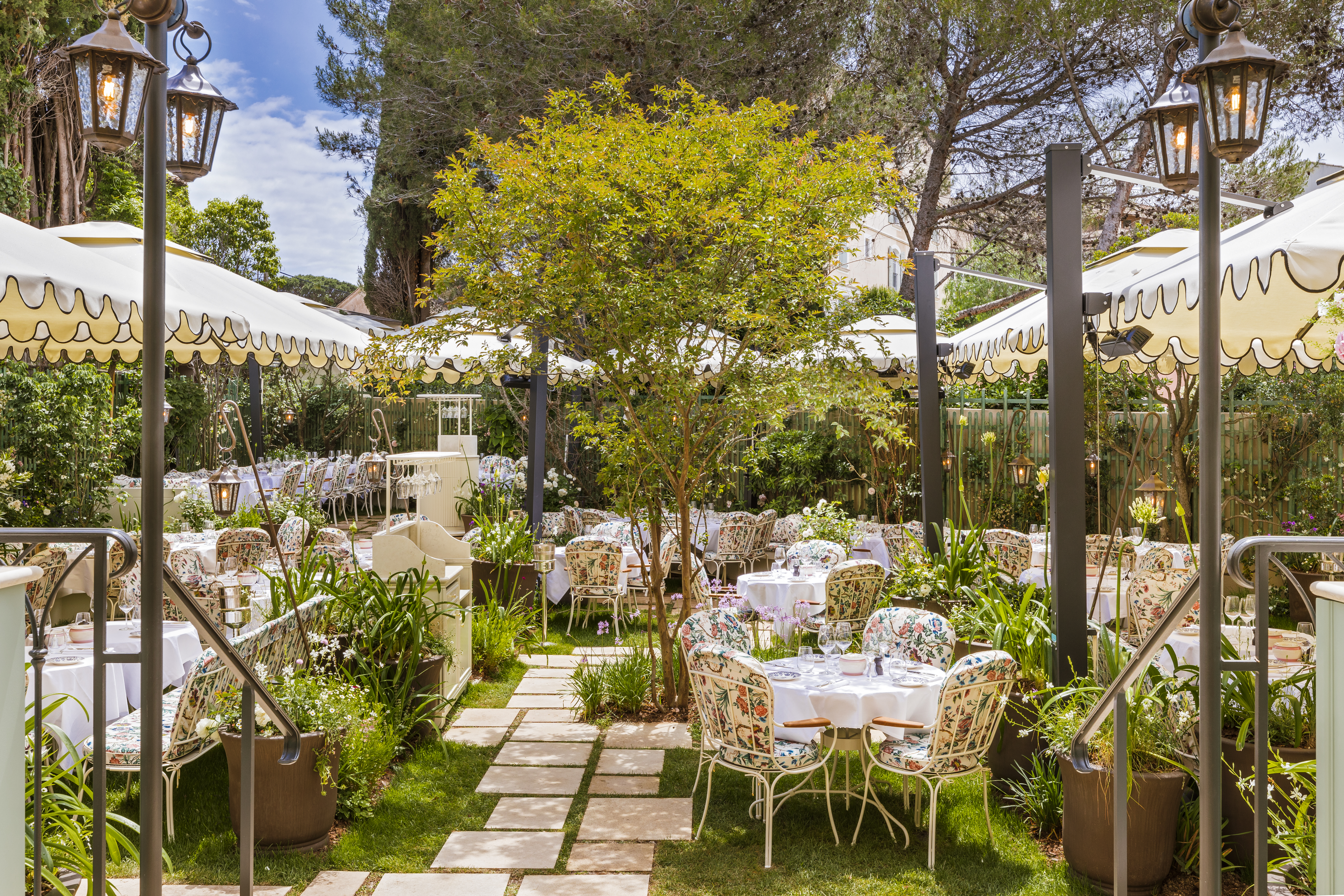 tables maison revka saint tropez