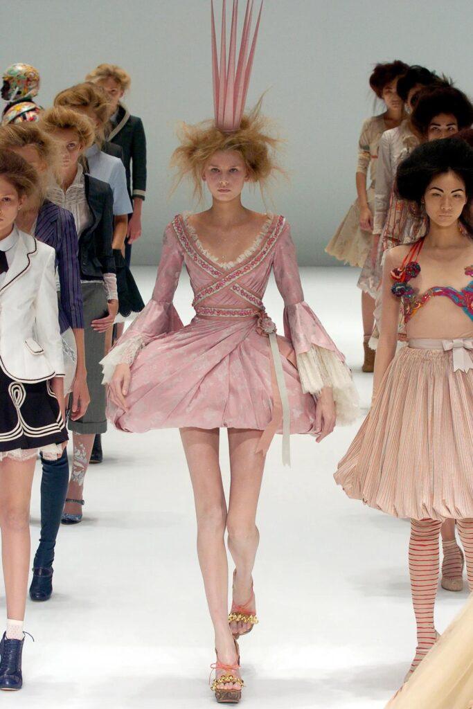 Alexander McQueen printemps-été 2005.