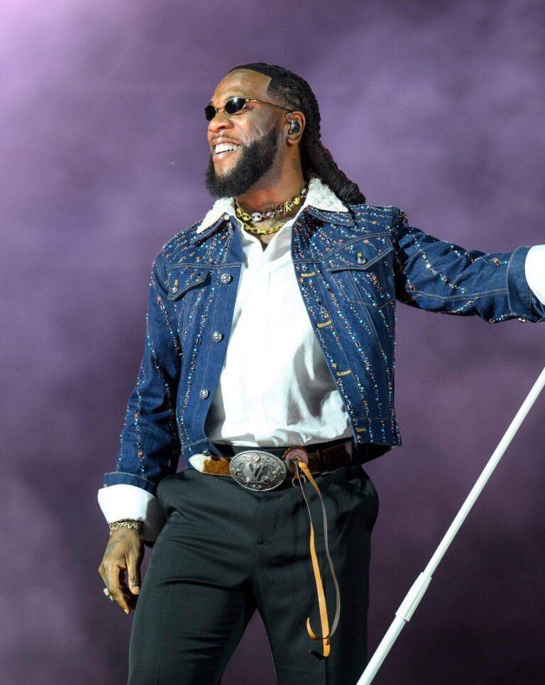 Le chanteur Burna Boy s'est produit au Stade de France en 2025.