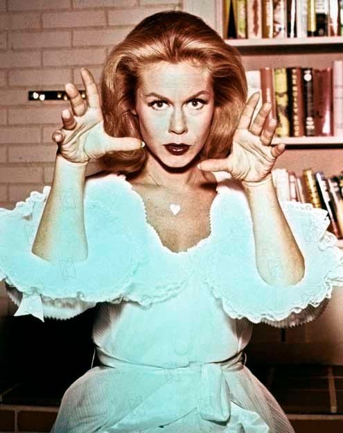 Elizabeth Montgomery dans la série Ma Sorcière bien-aimée.