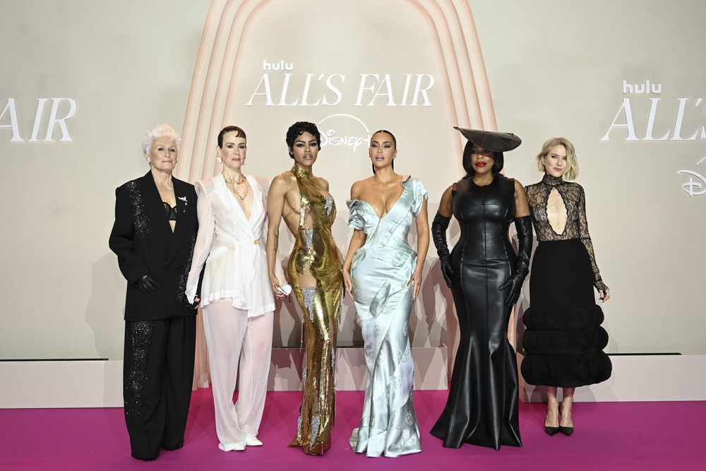 Glenn Close, Sarah Paulson, Teyana Taylor, Kim Kardashian, Niecy Nash-Betts et Naomi Watts à l'avant-première parisienne de All's Fair, la nouvelle série de Ryan Murphy.