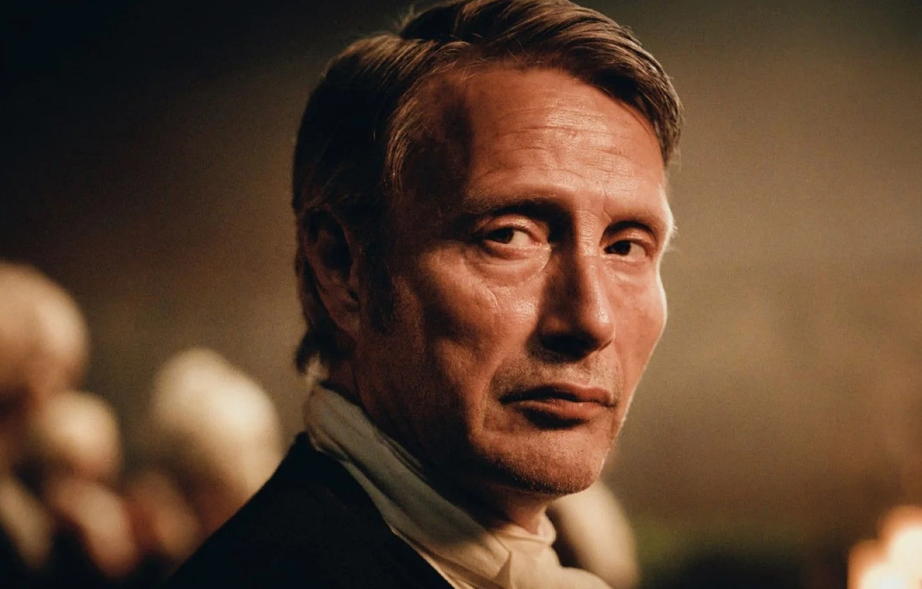 Photo de Mads Mikkelsen dans le film King's Land (2024) de Nikolaj Arcel.