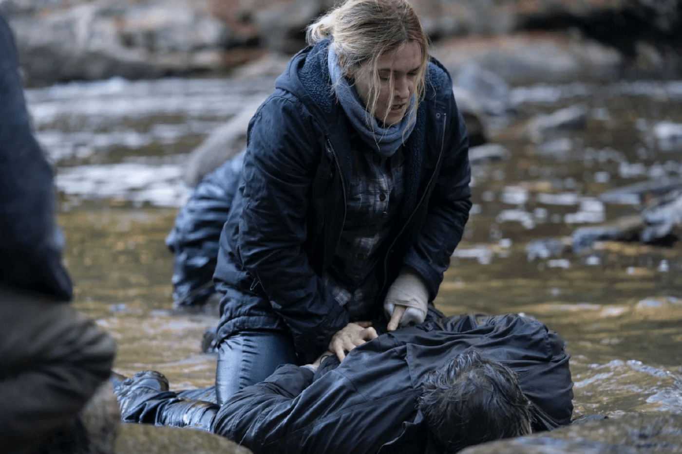 Kate Winslet dans Mare of Easttown (2021) de Brad Ingelsby © HBO.