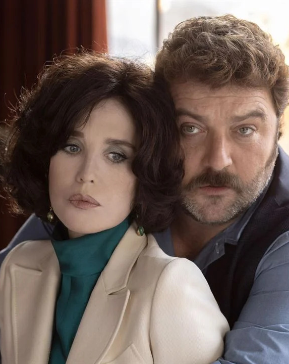 Denis Ménochet et Isabelle Adjani dans Peter von Kant (2022) de François Ozon © Carole Bethuel