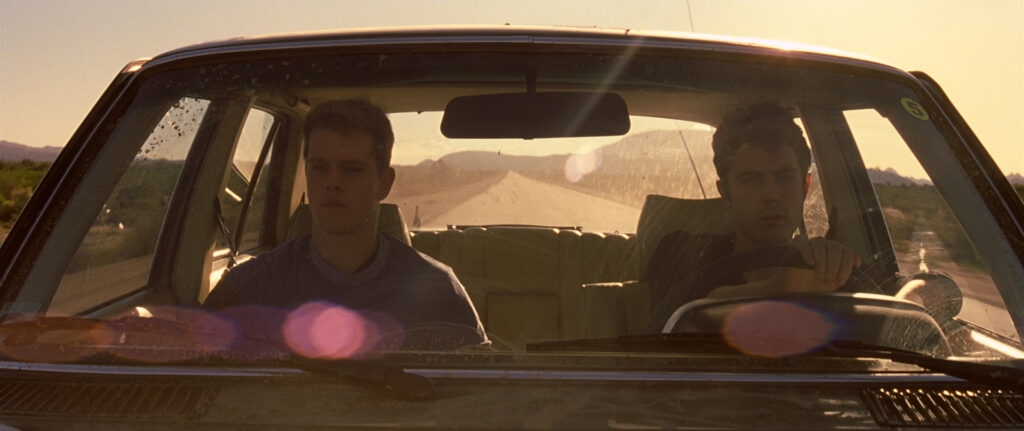 Photo des acteurs Matt Damon et Casey Affleck dans le film Gerry (2002) de Gus Van Sant.