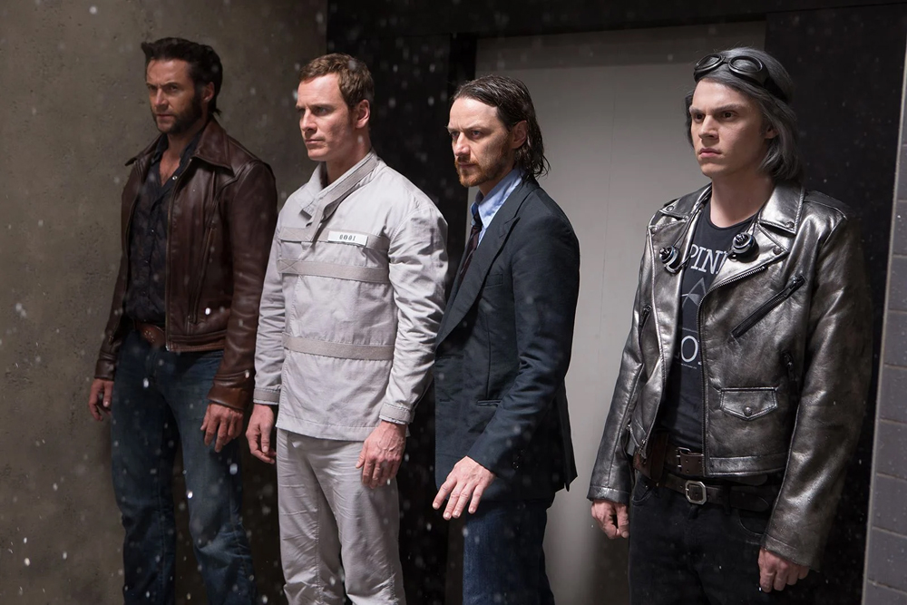 Evan Peters, Michael Fassbender, Hugh Jackman et James McAvoy dans X Men : Days of Future Past. 