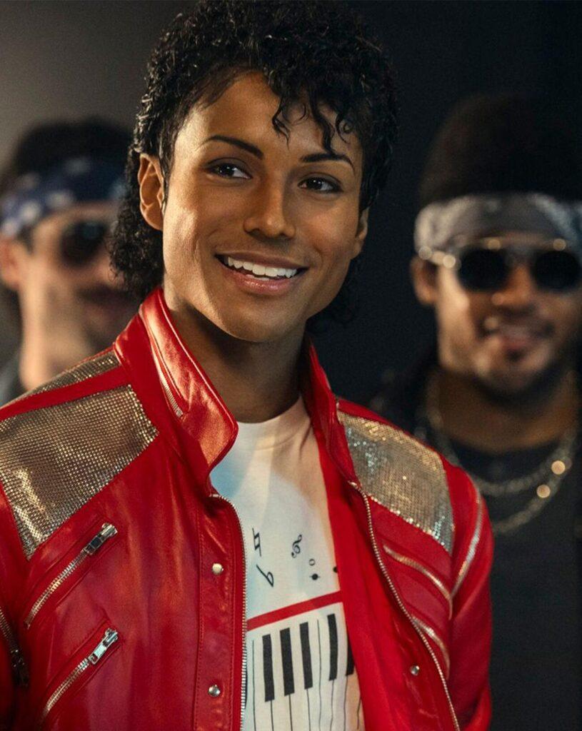 Jaafar Jackson en Michael Jackson sur le tournage de Michael (2025) © Lionsgate via AlloCiné.