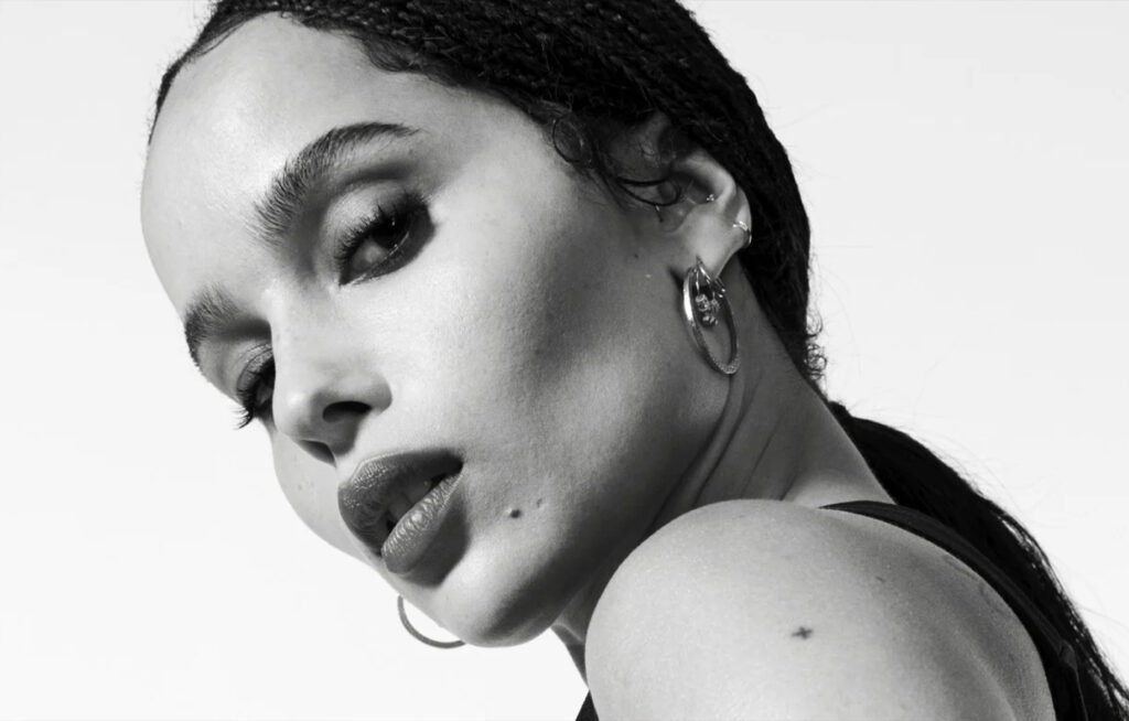 Zoë Kravitz par Stuart Winecoff pour Yves Saint Laurent