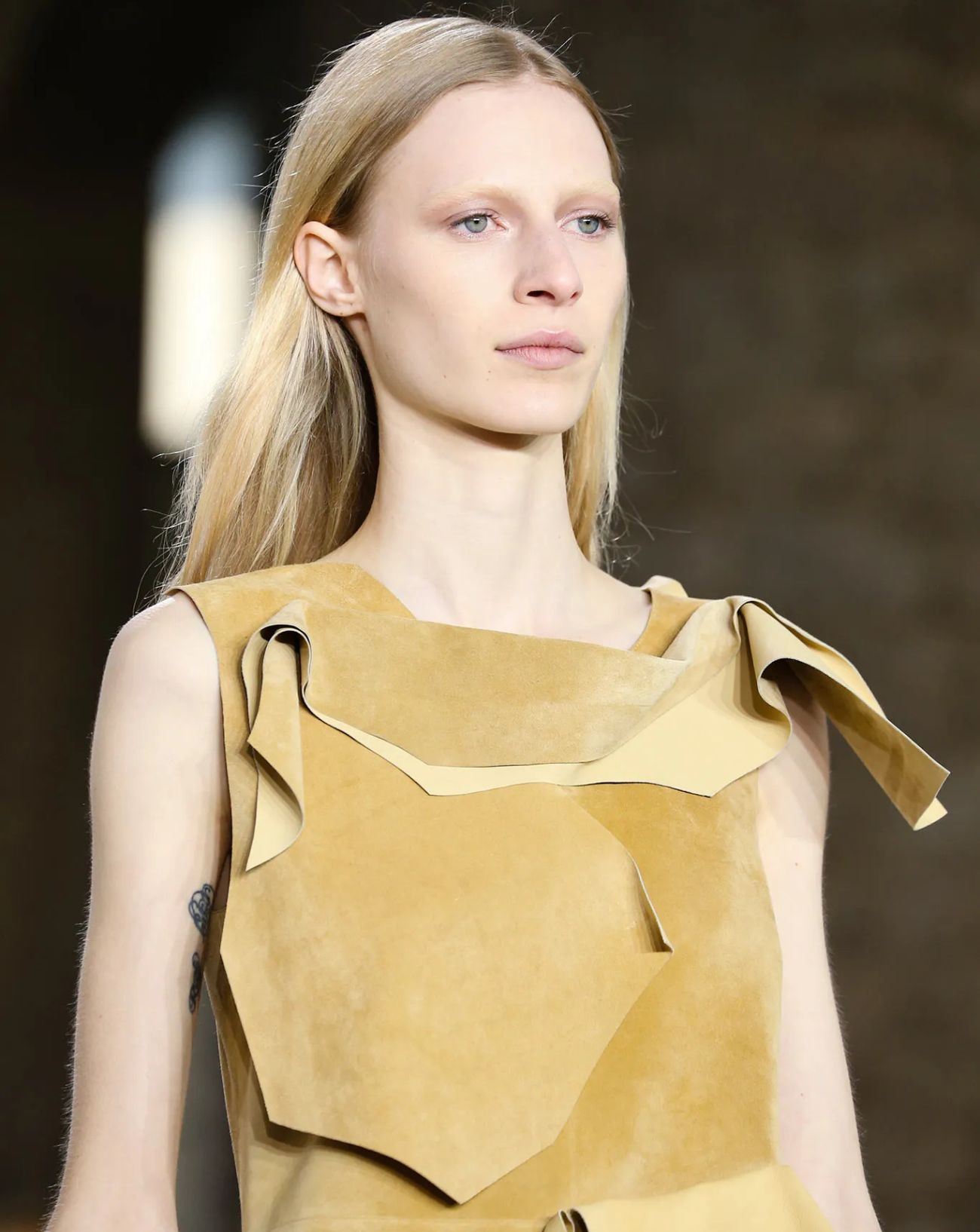Le défilé Loewe printemps-été 2015 de Jonathan Anderson.