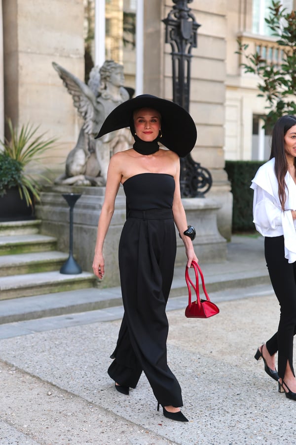 diane kruger en combinaison et chapeau large nina ricci