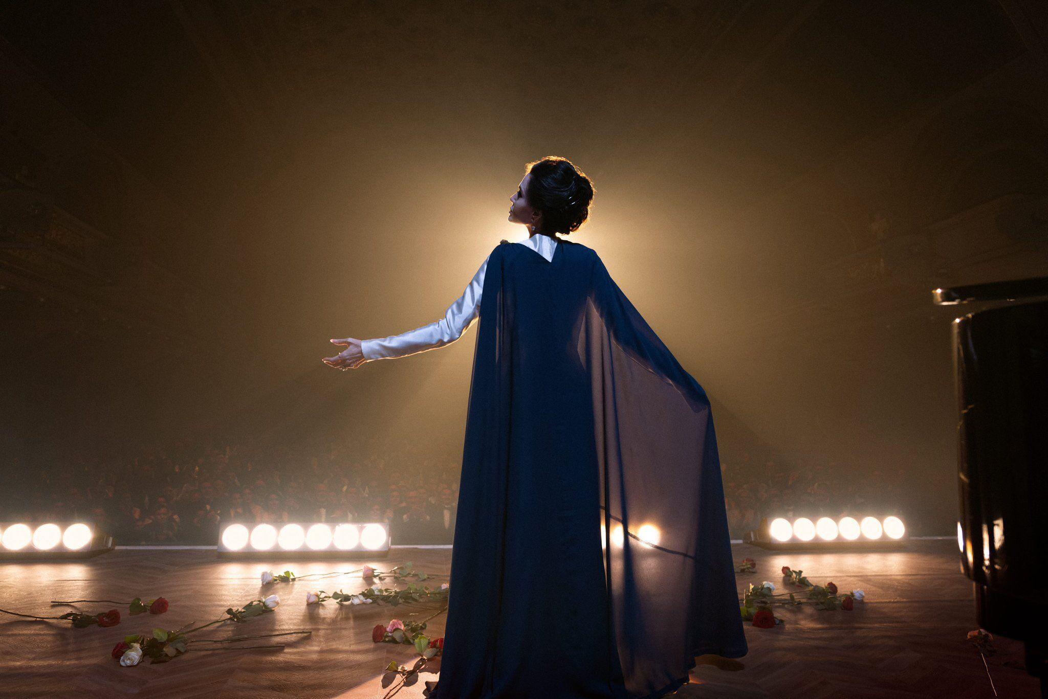 Angelina Jolie en Maria Callas dans le film Maria (2024) de Pablo Larraín.