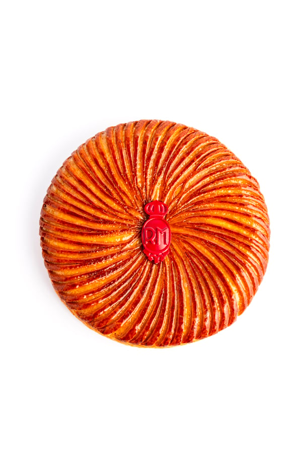 La galette des rois du Royal Monceau Paris.