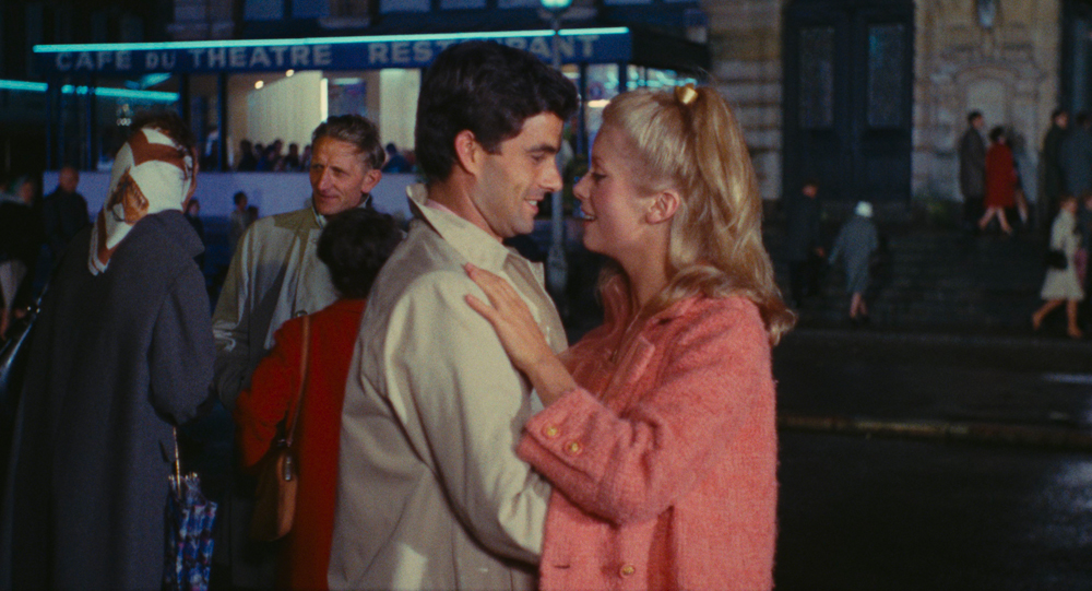 Catherine Deneuve dans Les Parapluies de Cherbourg (1964) de Jacques Demy © Ciné Tamaris/Chanel.