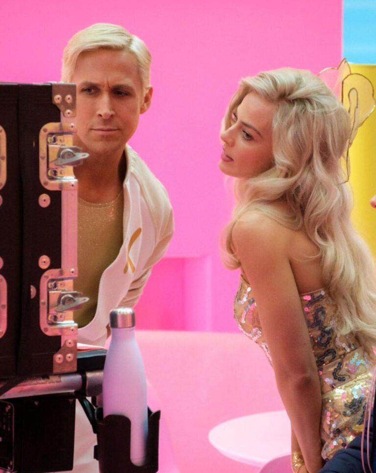 Margot Robbie et Ryan Gosling dans le film Barbie.