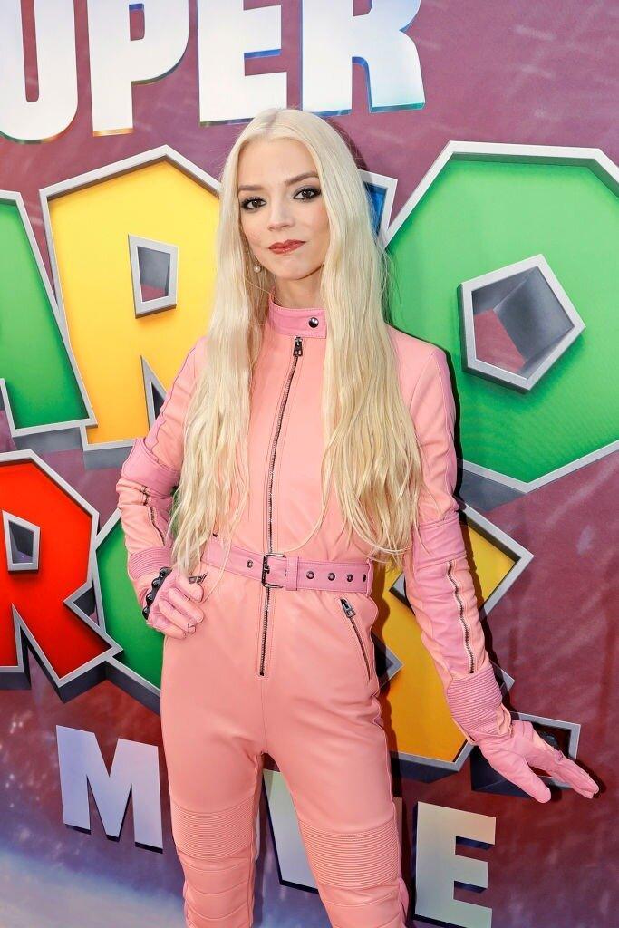 Anya-Taylor Joy en Dior pour l’avant-première du film Mario Bros à Los Angeles en 2023. © Photo by Kevin Winter/GA/The Hollywood Reporter via Getty Images.