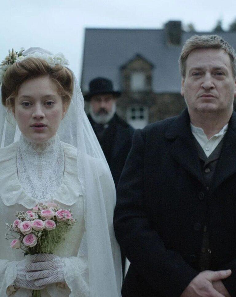 Nadia Tereszkiewicz et Benoît Magimel dans le film Rosalie (2024) © Marie-Camille Orlando - 2023 TRESOR FILMS - GAUMONT - LDRPII - ARTÉMIS PRODUCTIONS.