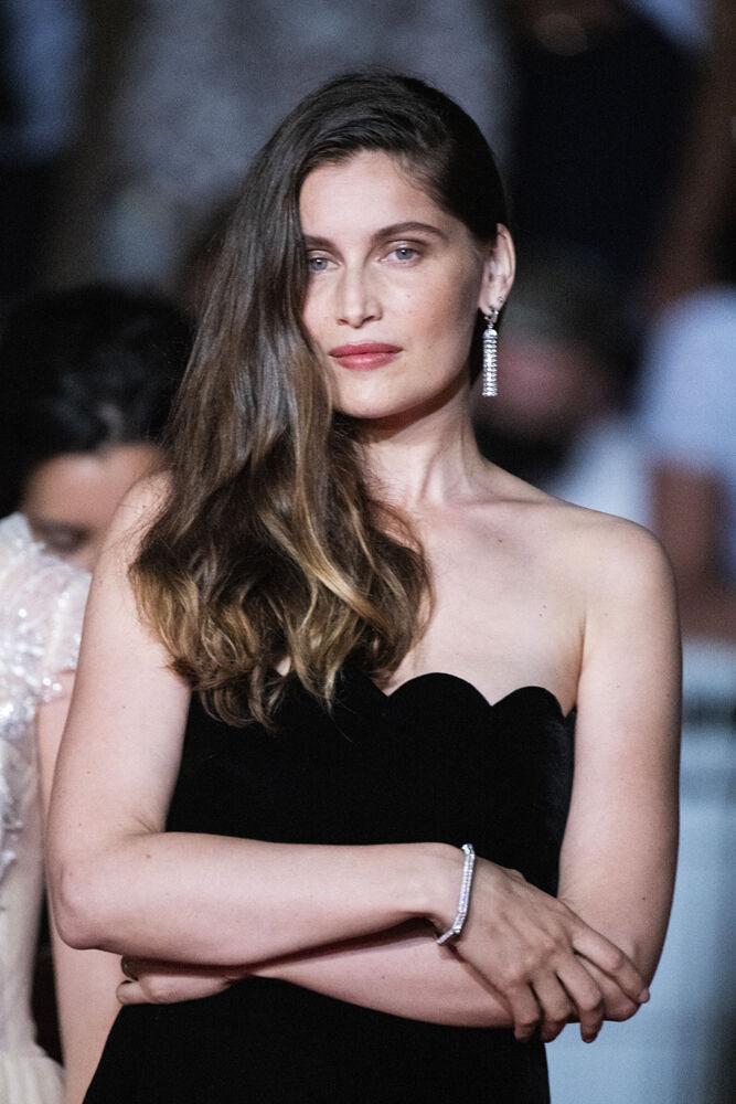 Laetitia Casta à la projection de Bac Nord au Festival de Cannes, le 12 juillet 2021. Photo par Lionel Hahn/Getty Images.