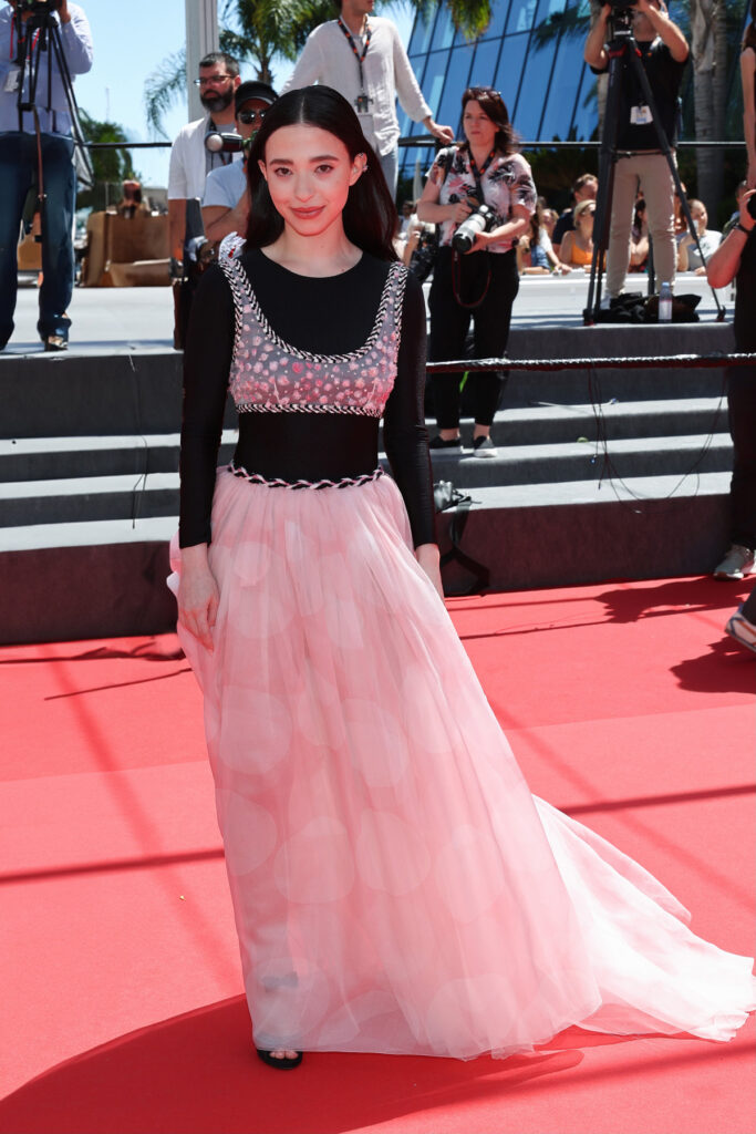 Mikey Madison en Chanel au Festival de Cannes 2024.