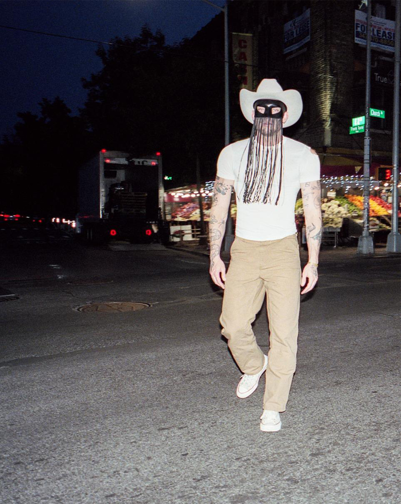 Portrait d'Orville Peck pour son EP Appaloosa (2025).