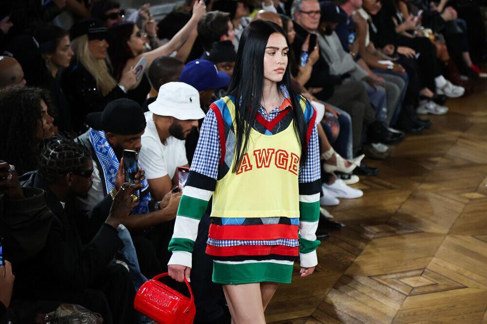 Amelia Gray au défilé American Sabotage d'ASAP Rocky et AWGE à la Fashion Week homme de Paris. © Thomas Razzanno.