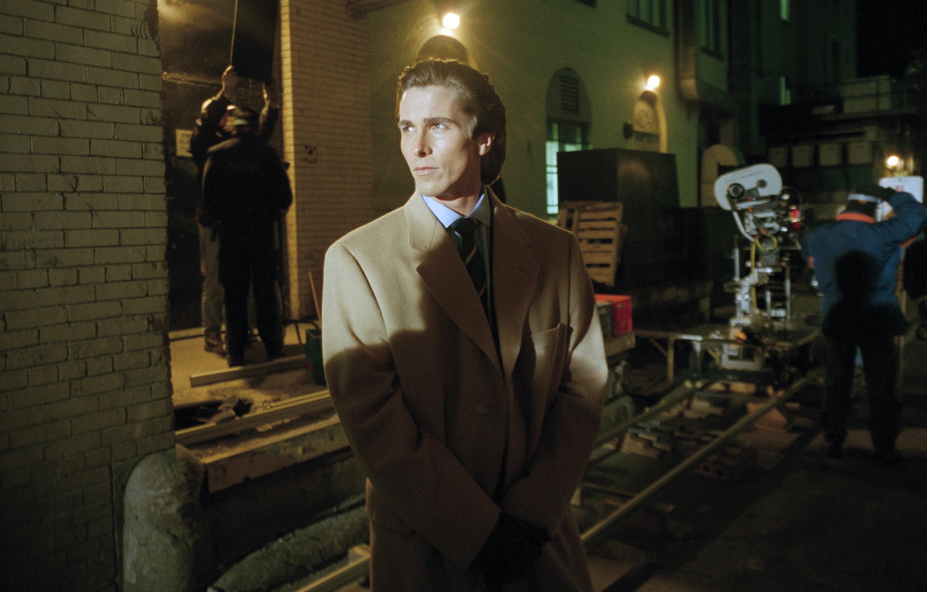 Christian Bale sur le tournage du film American Psycho (2000) © Eric Robert/Sygma/Sygma via Getty Images.