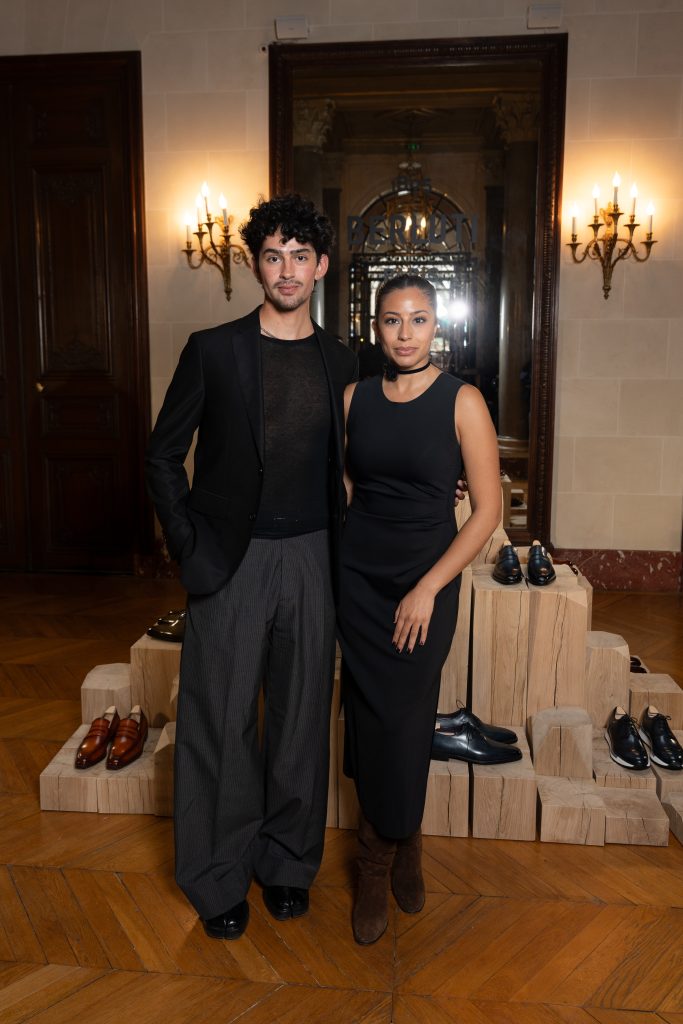 Marco et Penelope Zamora au cocktail Berluti lors de la Fashion Week homme printemps-été 2025 de Paris.