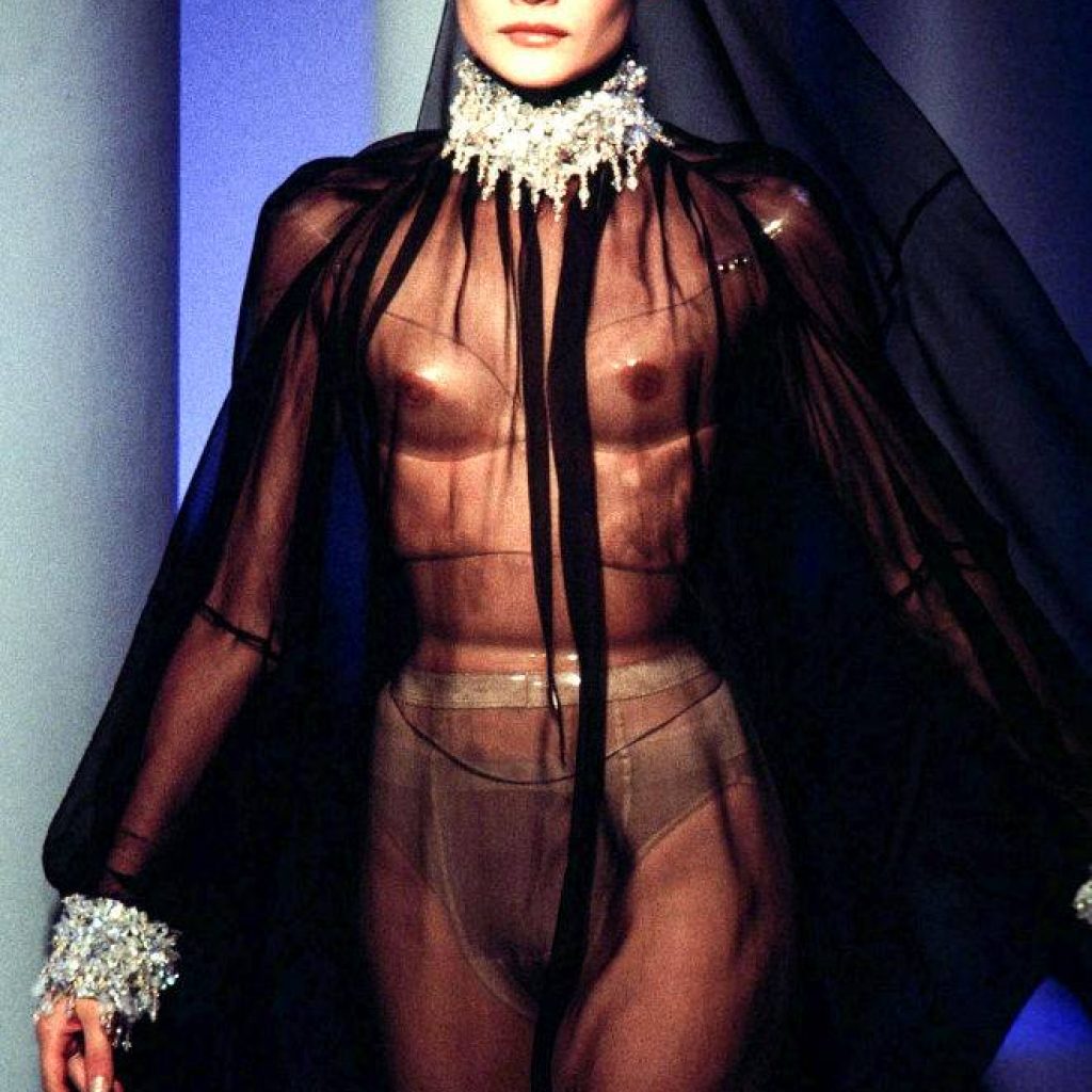 Diane Kruger au défilé Thierry Mugler printemps-été 1996.