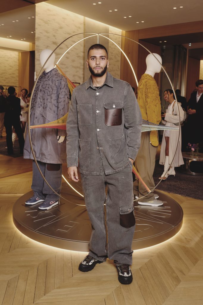 Younès Bendjima à la soirée Dior x Stone Island lors de la Fashion Week homme printemps-été 2025 de Paris.