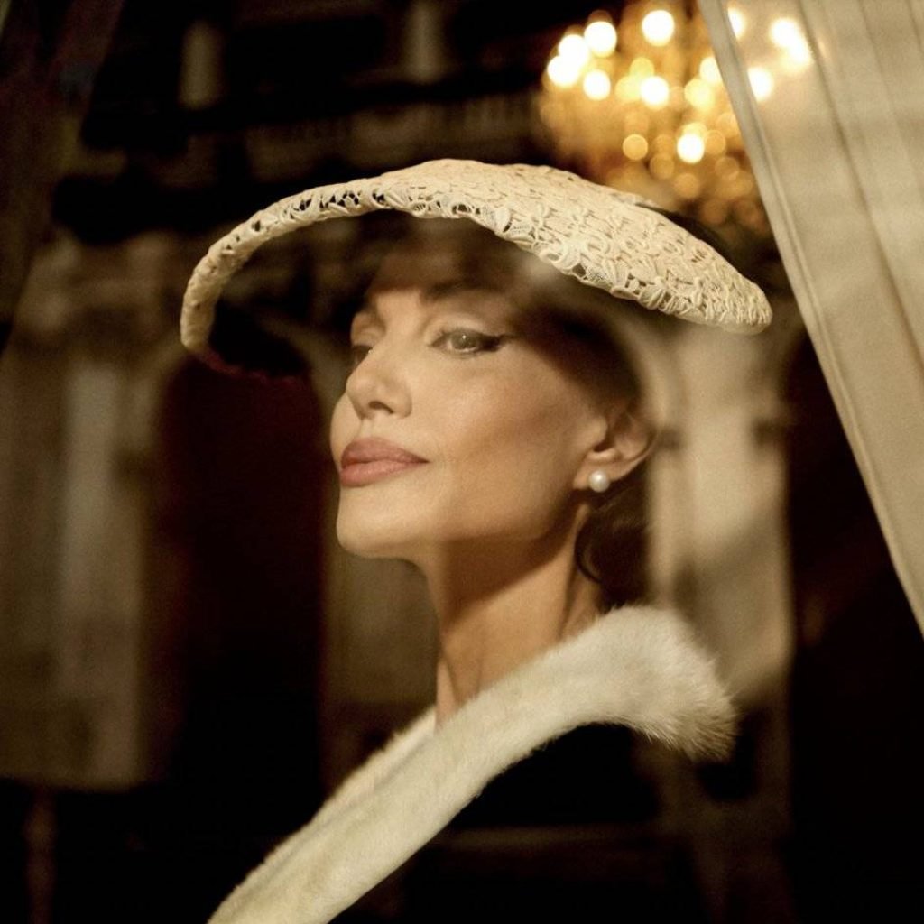 Angelina Jolie en Maria Callas dans le film Maria (2024) de Pablo Larraín.