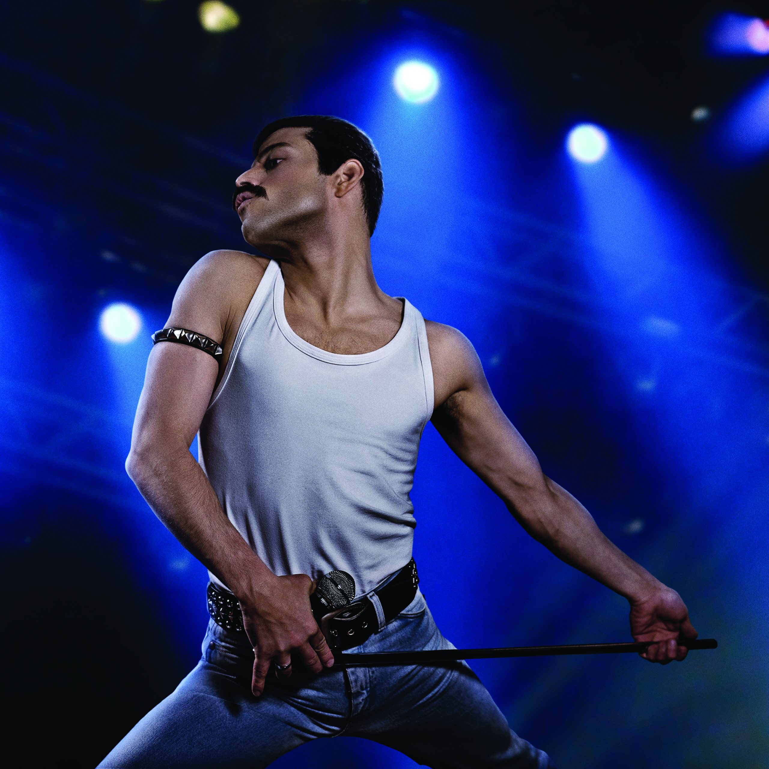 Rami Malek dans Bohemian Rhapsody (2018).