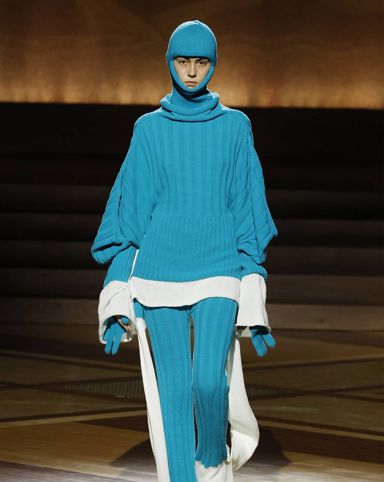 défilé Issey Miyake, collection automne-hiver 2024-2025, Fashion Week, Paris