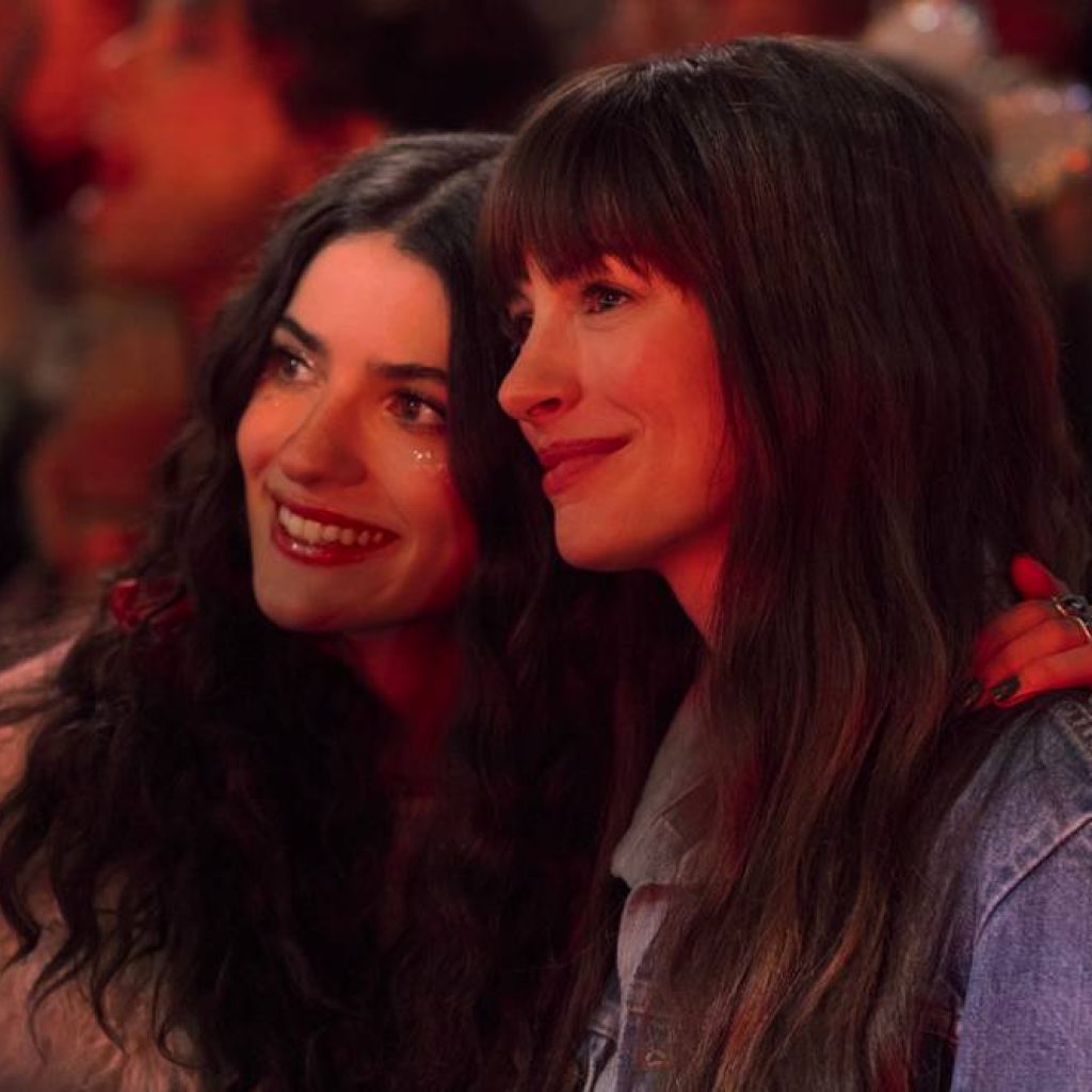 Anne Hathaway dans le film L'idée d'être avec toi (2024) © Prime Video.