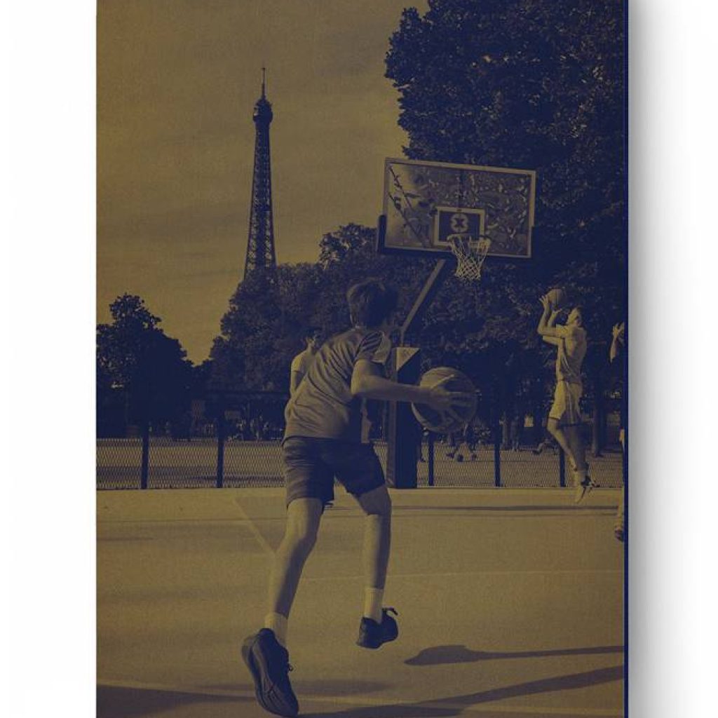 Le City Guide sport publié par Louis Vuitton.