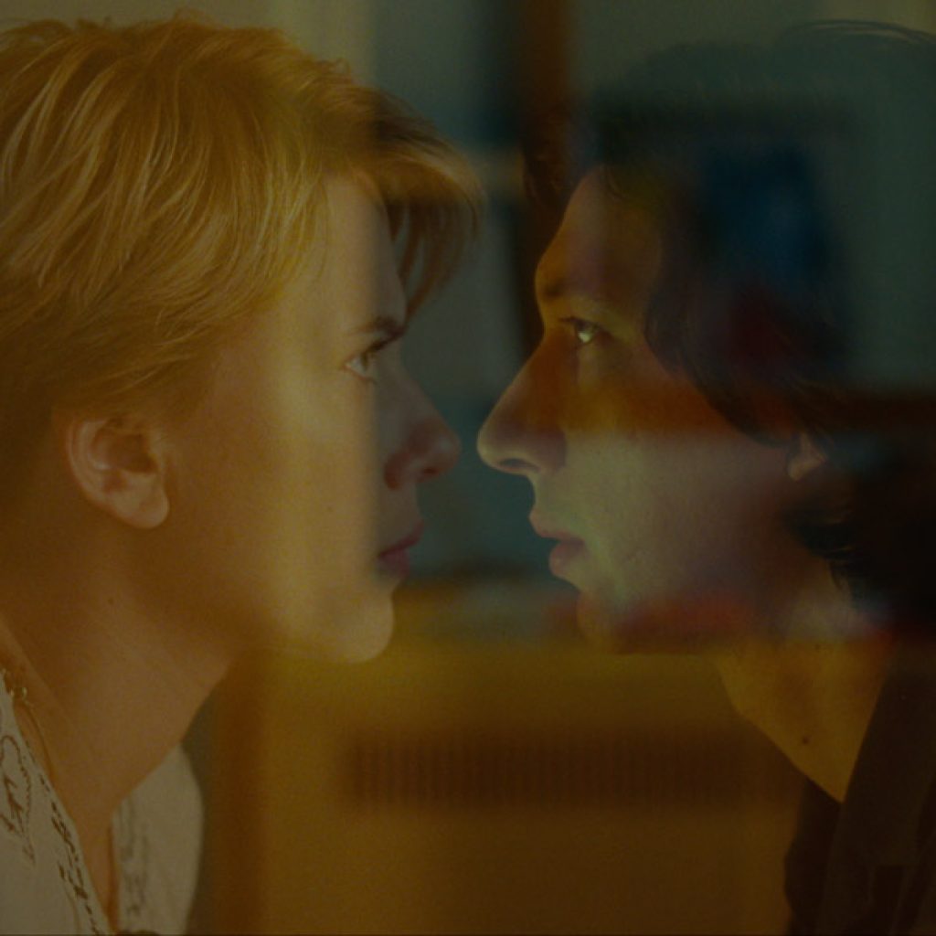Adam Driver, Scarlett Johansson dans le Film Marriage Story de Noah Baumbach.