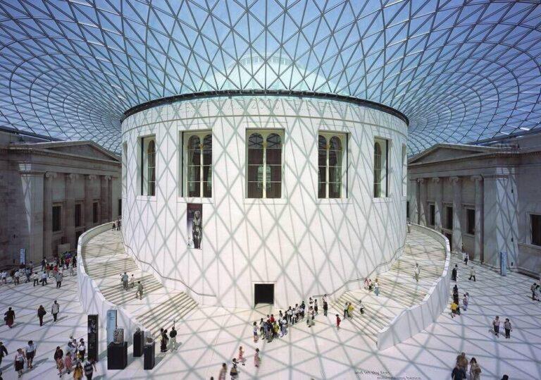 © Norman Foster