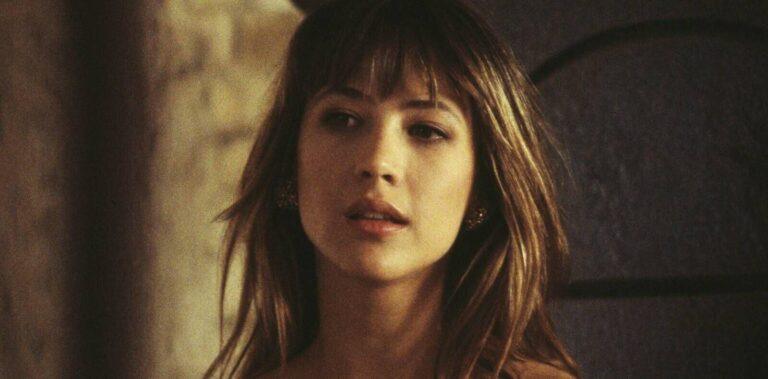 Photo de l'actrice Sophie Marceau dans Le Monde ne suffit pas (1999) de Michael Apted.