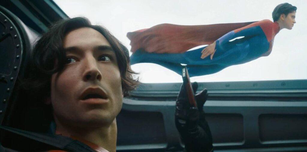 Ezra Miller et Sasha Calle dans The Flash © 2023 Warner Bros. Ent. All Rights Reserved. TM & © DC.