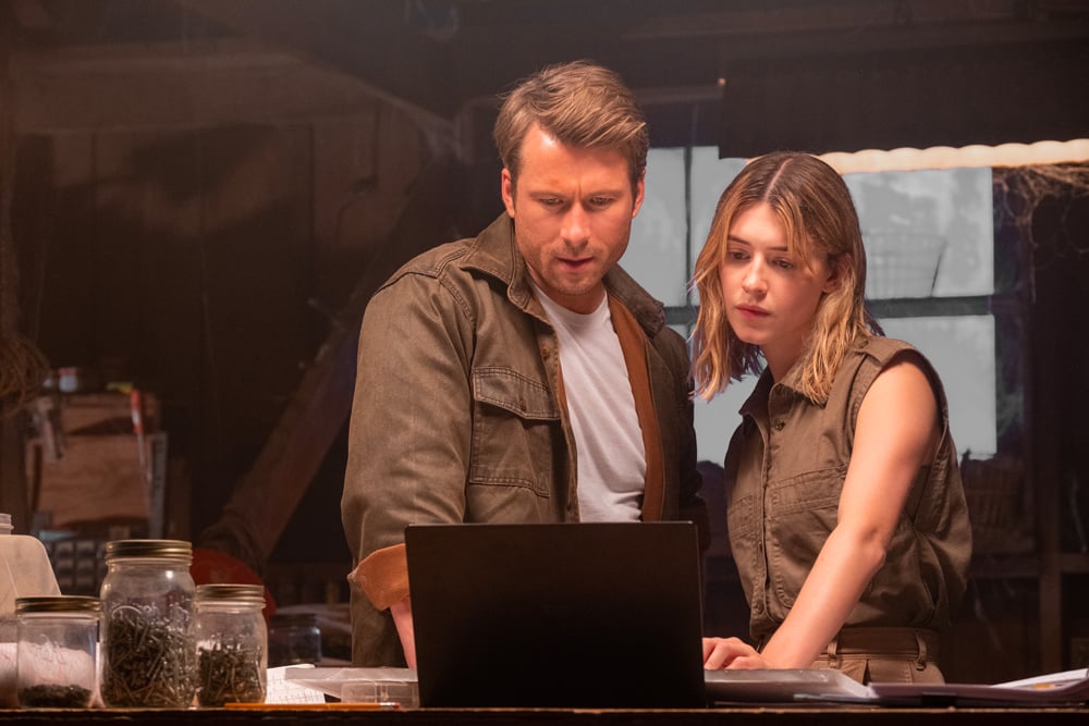 Daisy Edgar-Jones et Glen Powell dans le film Twisters (2024). © 2024 Warner Bros. Entertainment Inc.