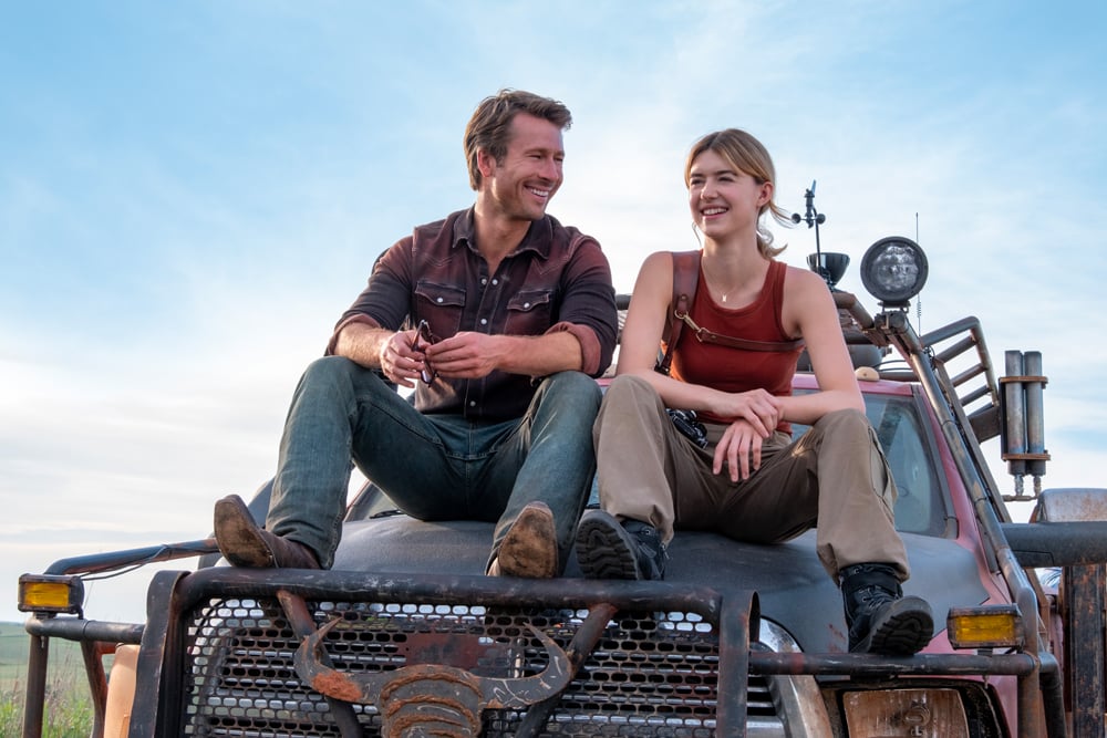 Daisy Edgar-Jones et Glen Powell dans le film Twisters (2024). © 2024 Warner Bros. Entertainment Inc.