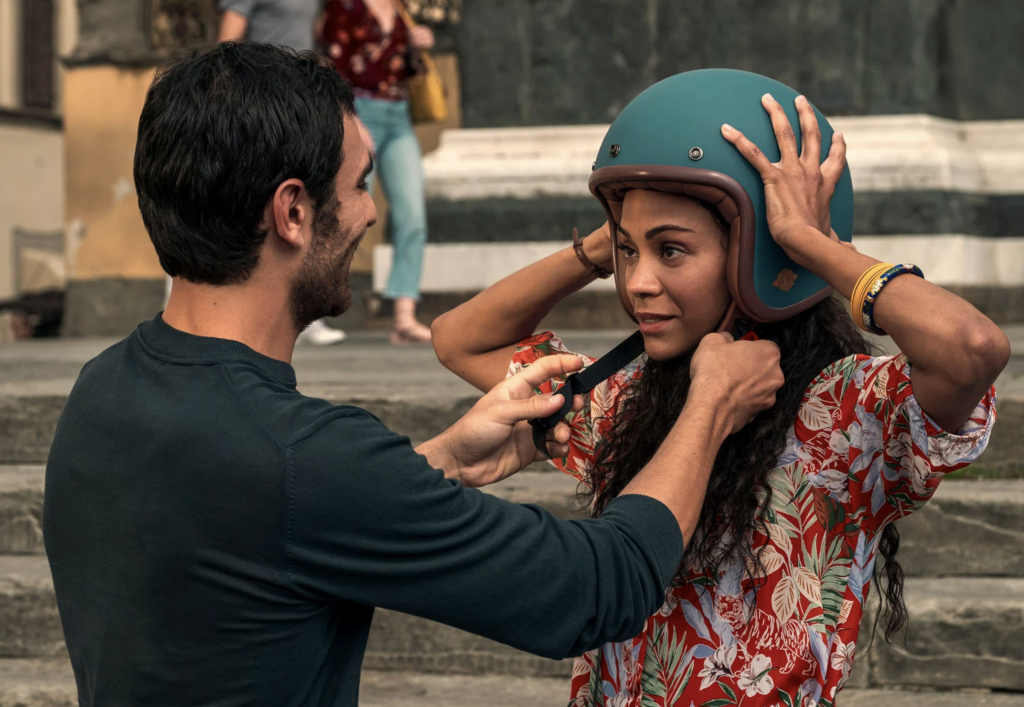 Zoe Saldana et Eugenio Mastrandrea dans la série Le Goût de Vivre (2022) © Copyright JESSICA BROOKS/NETFLIX.