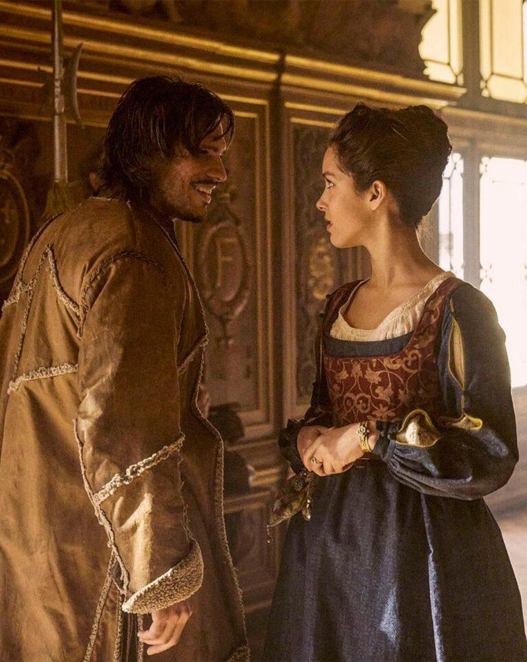 François Civil et Lyna Khoudri dans le film Les Trois Mousquetaires D'Artagnan (2023). PATHE FILMS - M6.