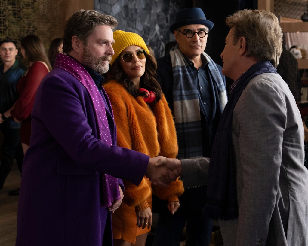 Eva Longoria, Zach Galifianakis et Eugene Levy dans la saison 4 d'Only Murders in the Building © Disney/Eric McCandless.