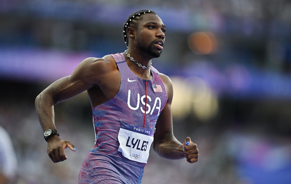 Noah Lyles, ambassadeur Omega qui a remporté la médaille d’or aux Jeux Olympiques de Paris 2024 