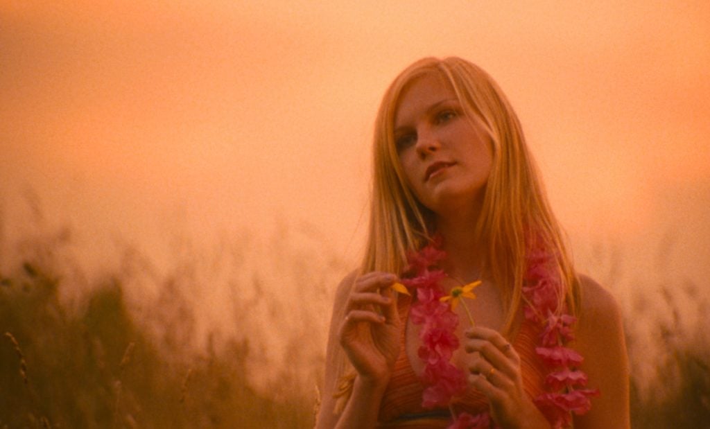 Kirsten Dunst dans Virgin suicides (2000) de Sofia Coppola © Virgin suicides LLC. Tous droits réservés.