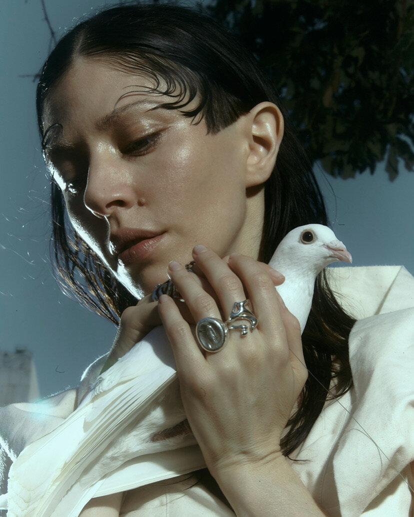 Caroline Polachek made up by Catalina Sartor.