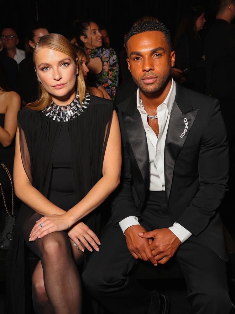 Camille Razat et Lucien Laviscount  au défilé Messika haute joaillerie.