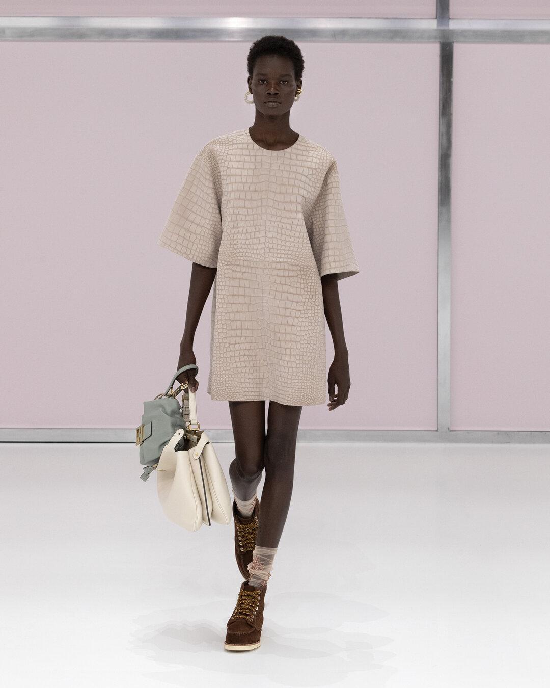 Le défilé Fendi printemps-été 2025 © Fendi.