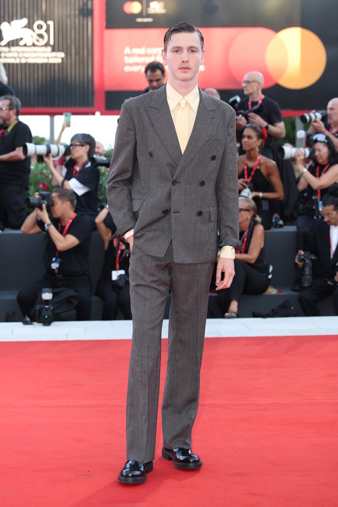 Harris Dickinson en Prada à la Mostra de Venise. (Photo de Daniele Venturelli/WireImage). 